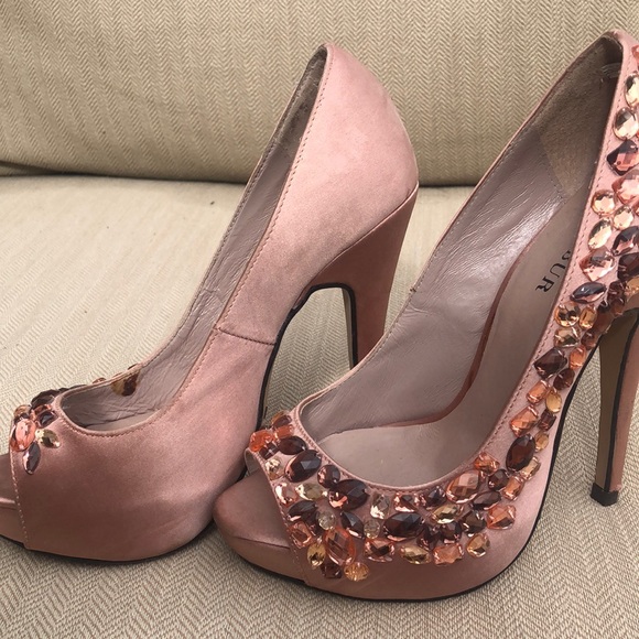 High heels - Picture 4 of 7